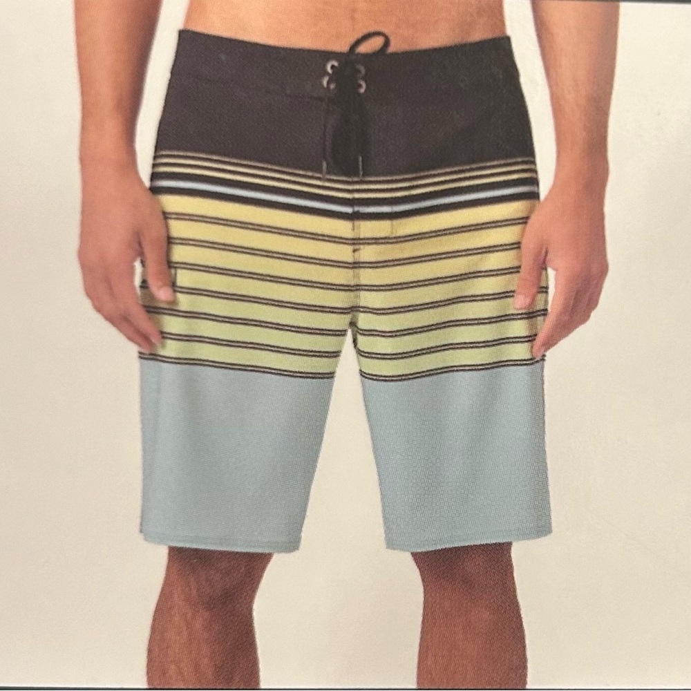 NWT O'Neill Black, Yellow & Light Blue Striped Men’s Board Shorts